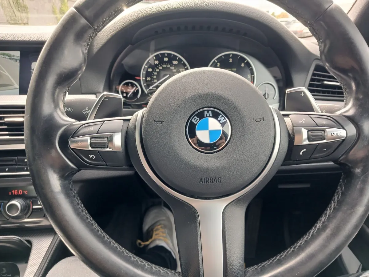 BMW 5-Series 2015 - Image 4