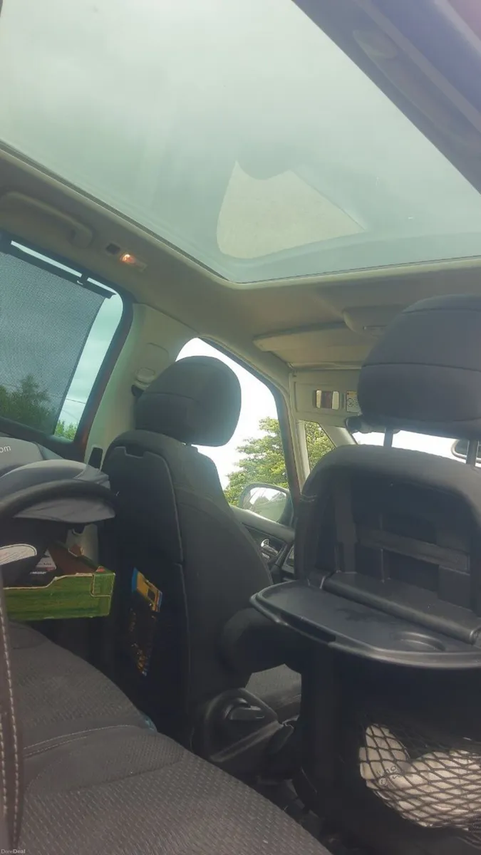 CITROEN C4 PICASSO 7 Seats HDI110 PLATINUM 4DR MPV - Image 5