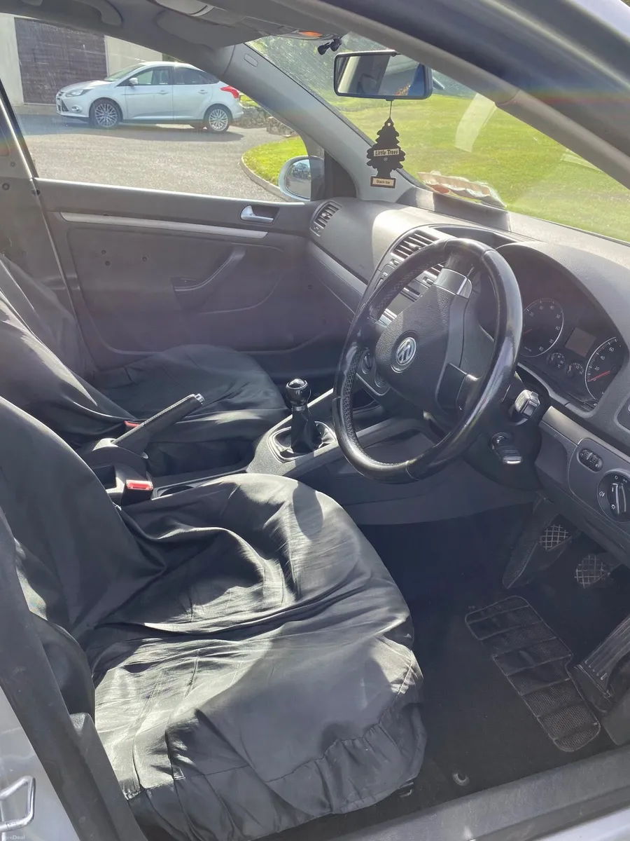 Volkswagen Golf 2007 - Image 2