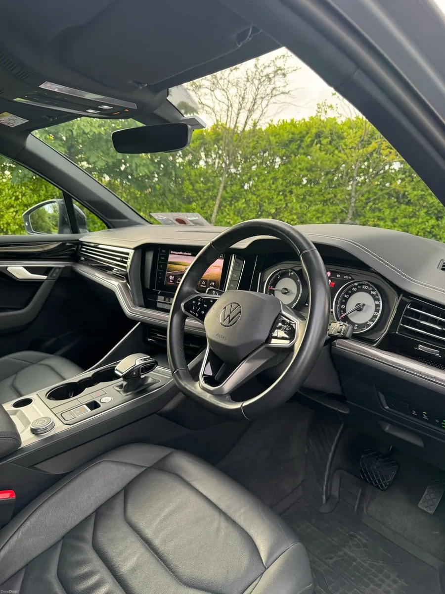 Volkswagen Touareg - Image 3