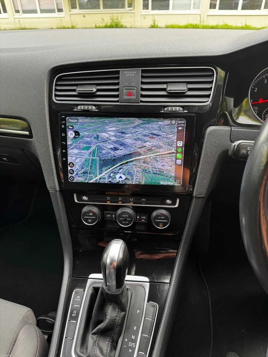 Volkswagen Golf 2014 - Image 2