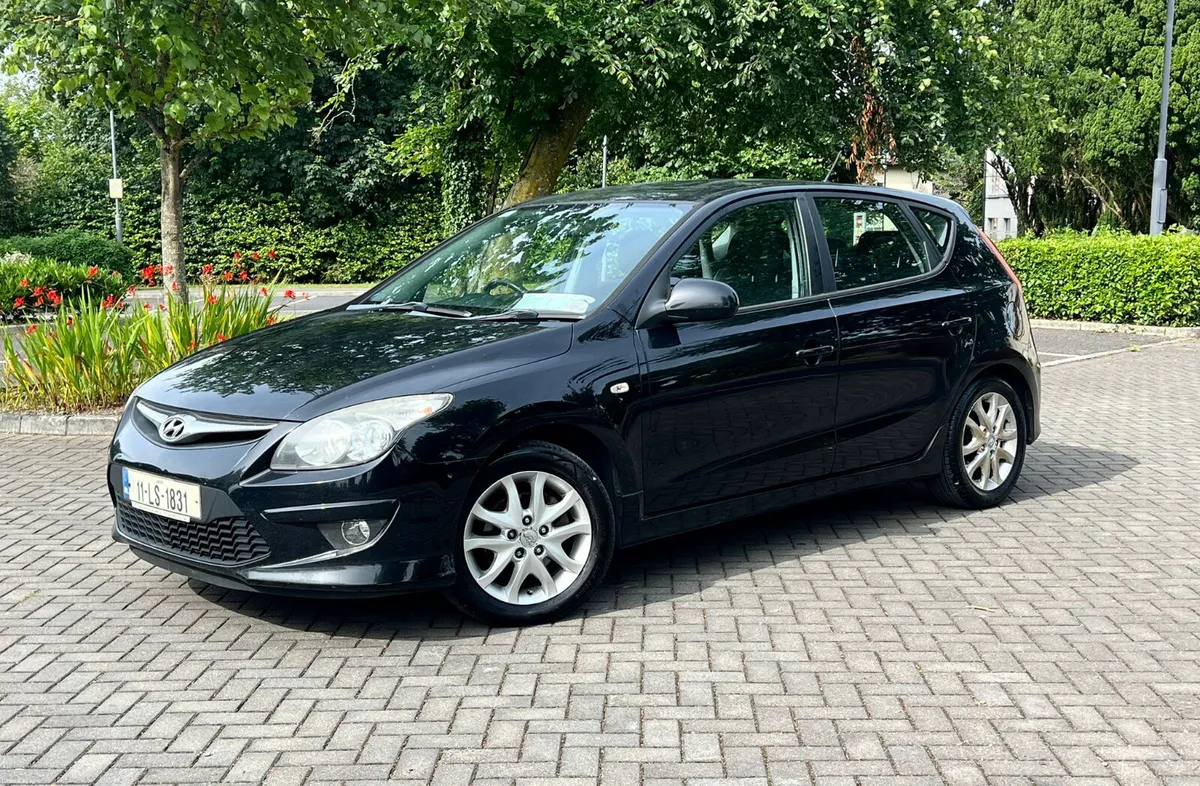 Hyundai i30 2011 1.6 CRDi new nct 3/27 tax 9/26 - Image 1