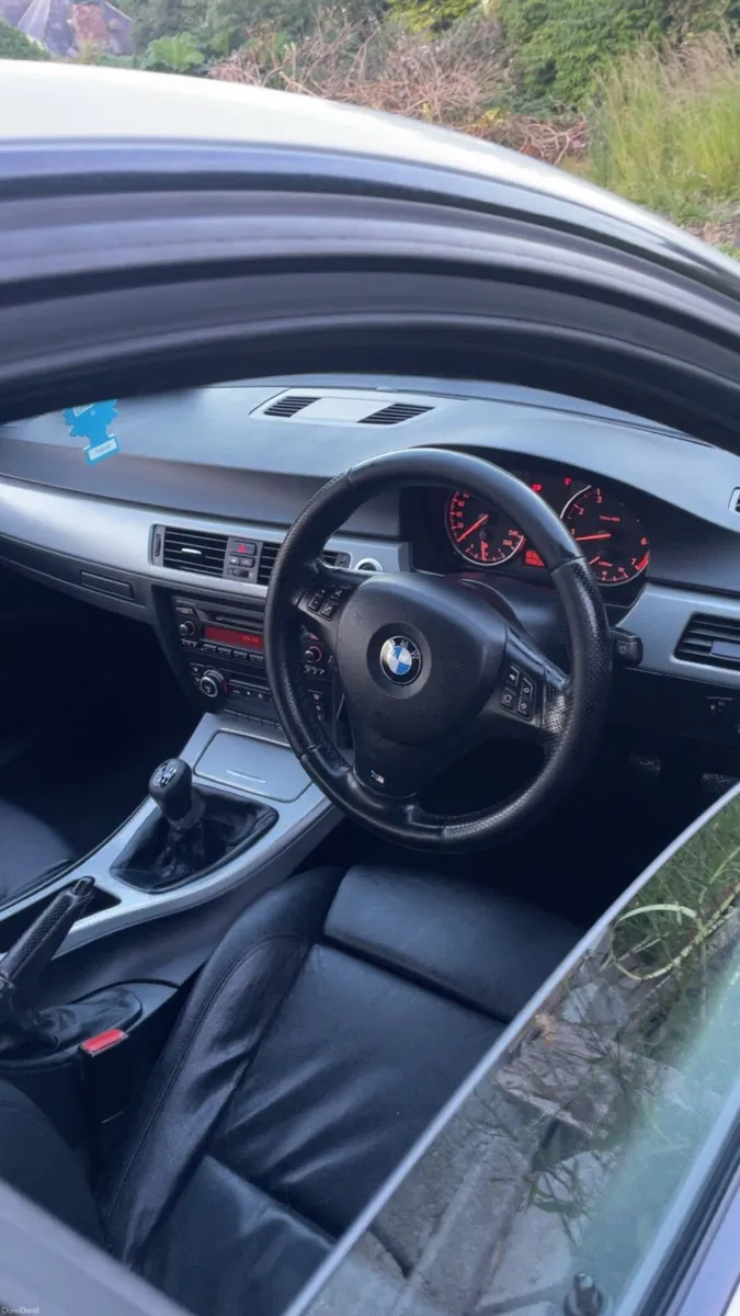 BMW 316i E90 2008 Msport - Image 4