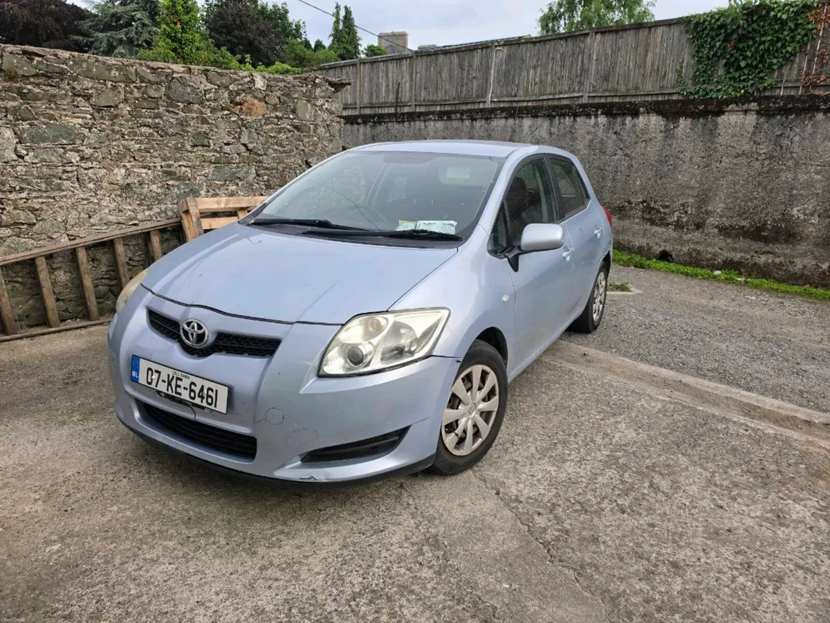 Toyota Auris Low mileage - Image 1