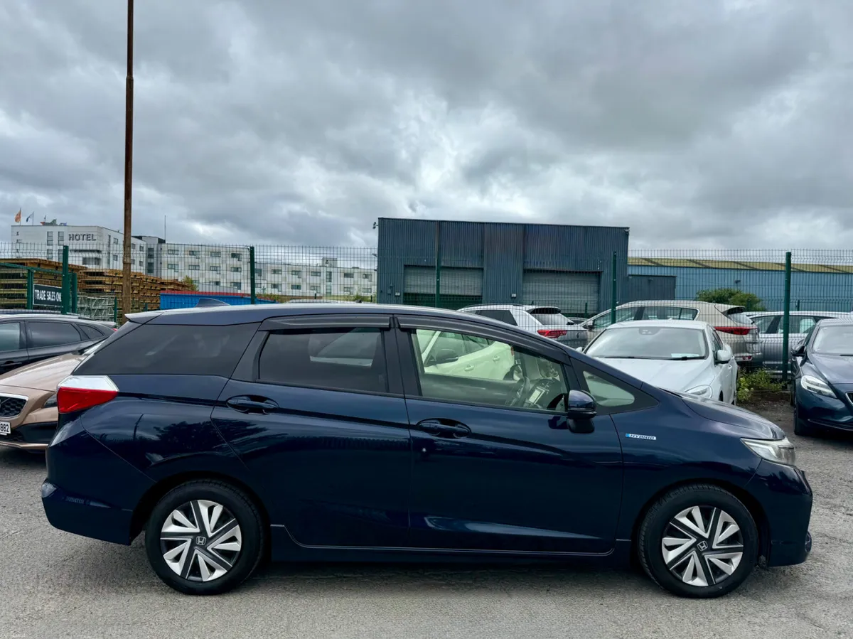 HONDA SHUTTLE 2015 (1.5, HYBRID) - Image 4