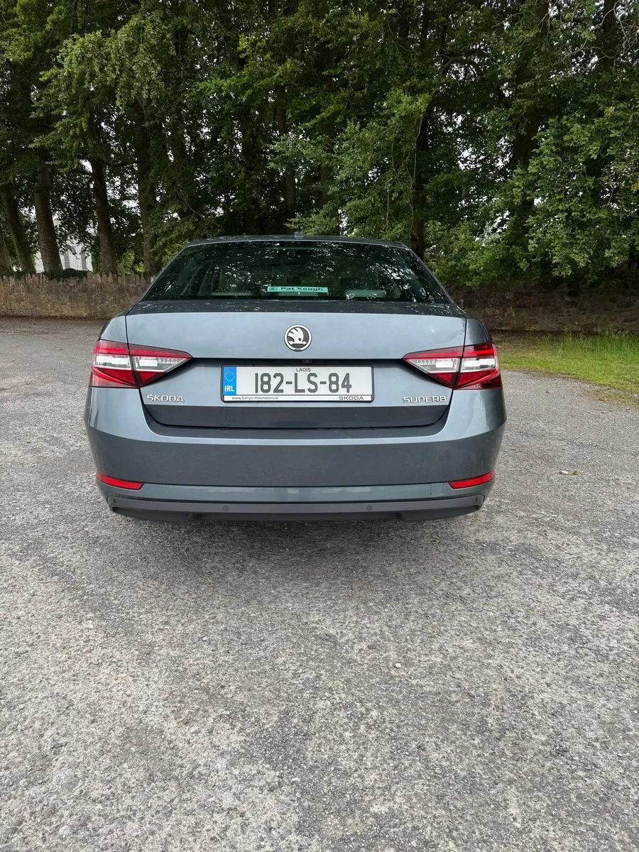 2018 Skoda Superb - Image 4