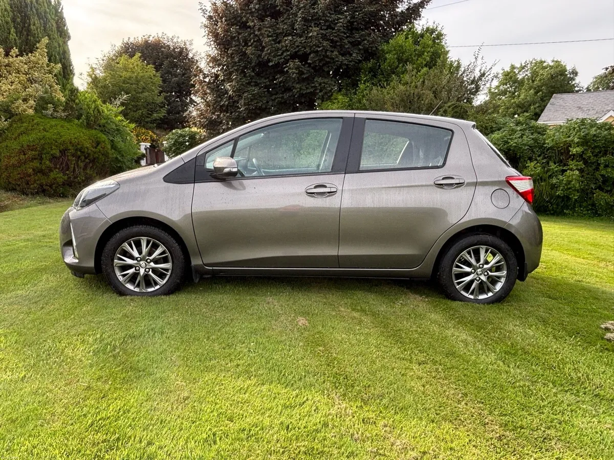 Car - Image 4