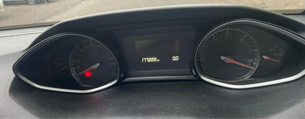 Peugeot 308 - Image 4
