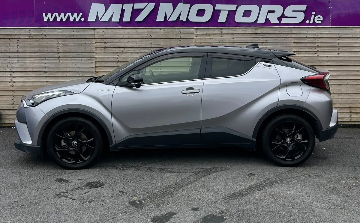2019 Toyota CH-R, G Nero Spec - Image 4