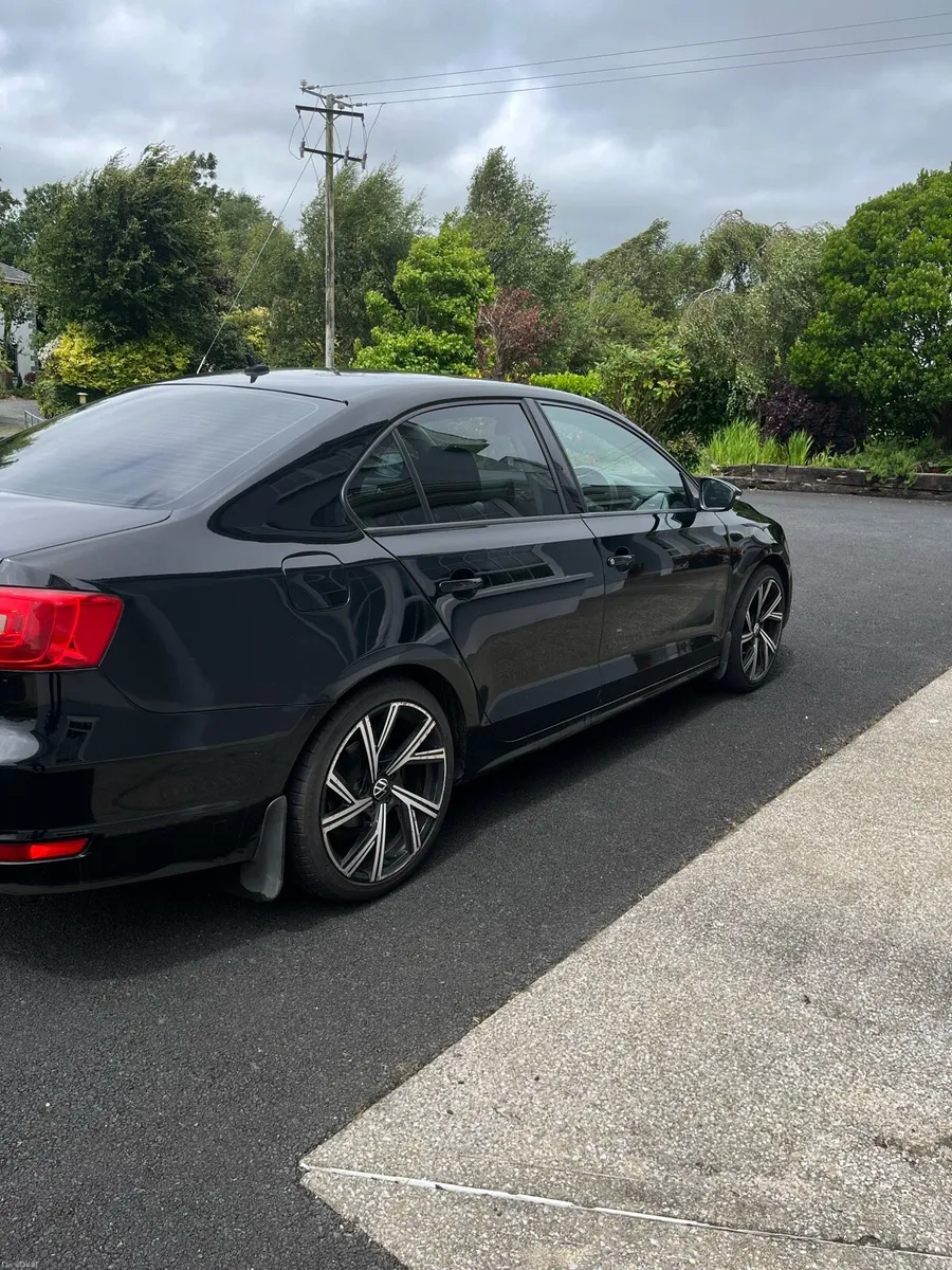 Jetta - Image 4