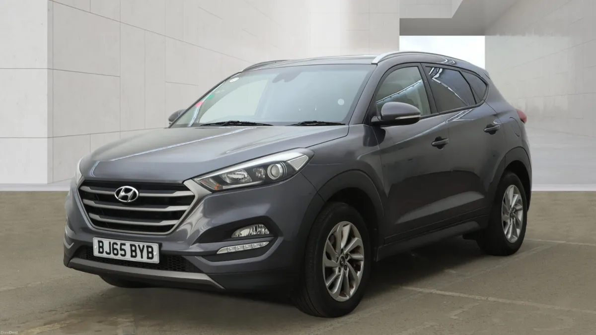 Hyundai Tucson CDRI SE NAV - FINANCE AVAILABLE - Image 2