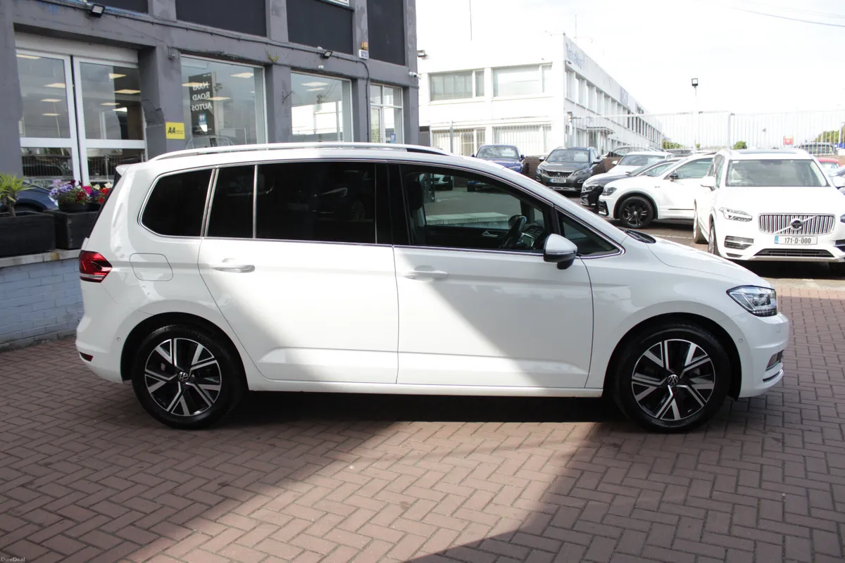 VOLKSWAGEN TOURAN 2.0TDI HIGHLINE 7 SEATER AUTO - Image 3