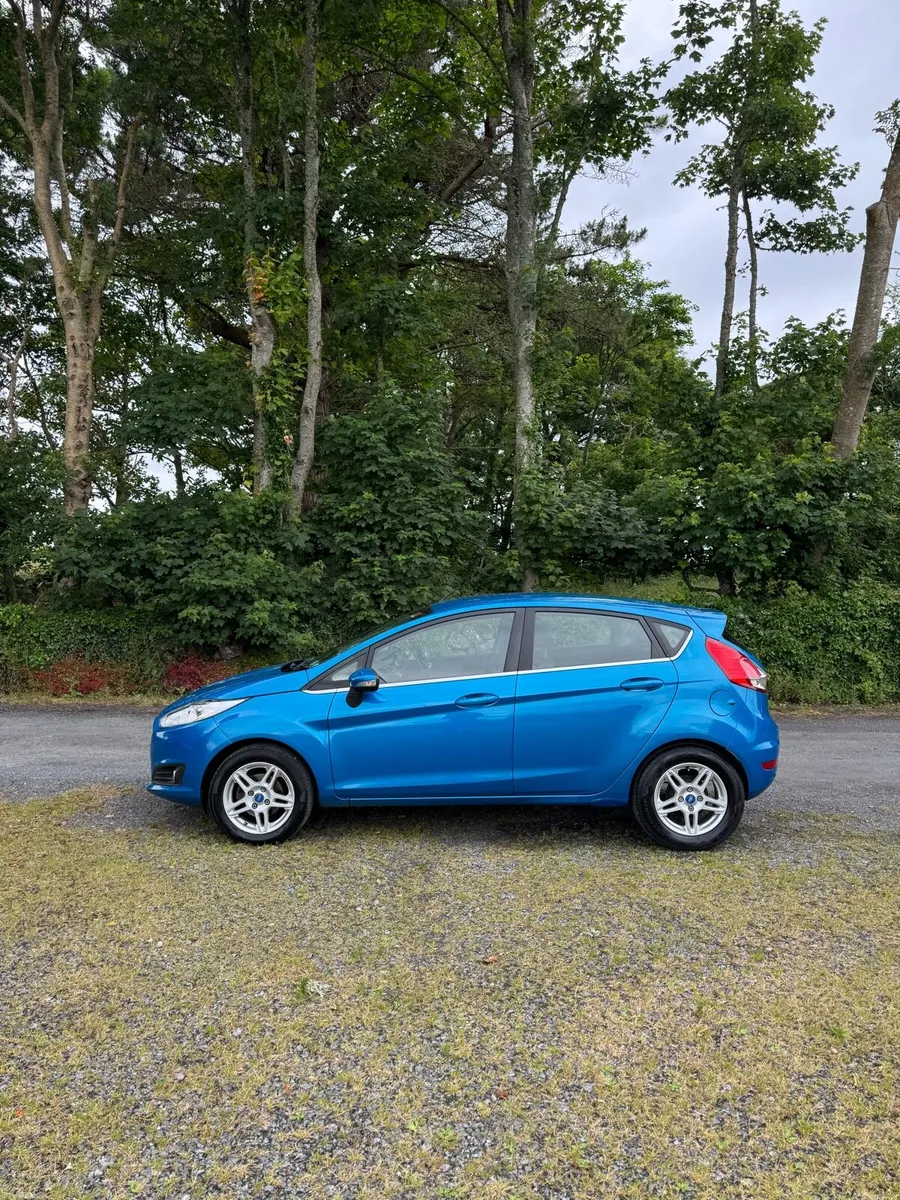 2013 Ford Fiesta 1.0 Zetec Ecoboost - Image 2