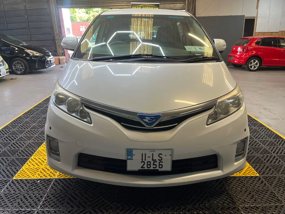 Toyota Estima 2011 7 seater - Image 5