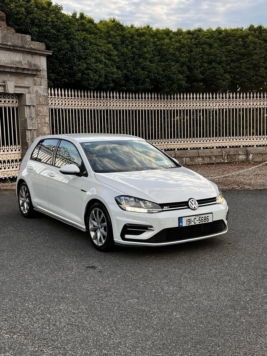 Volkswagen Golf - Image 1