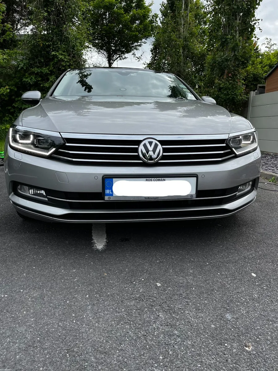 Volkswagen Passat 2016 - Image 1