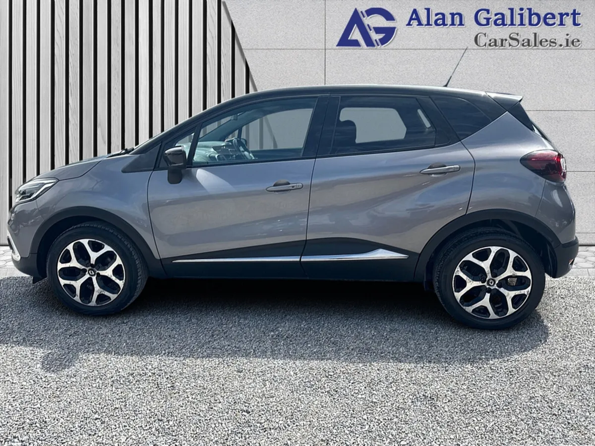 Renault Captur SIGNATURE X NAV FULL LEATHER PETROL - Image 5