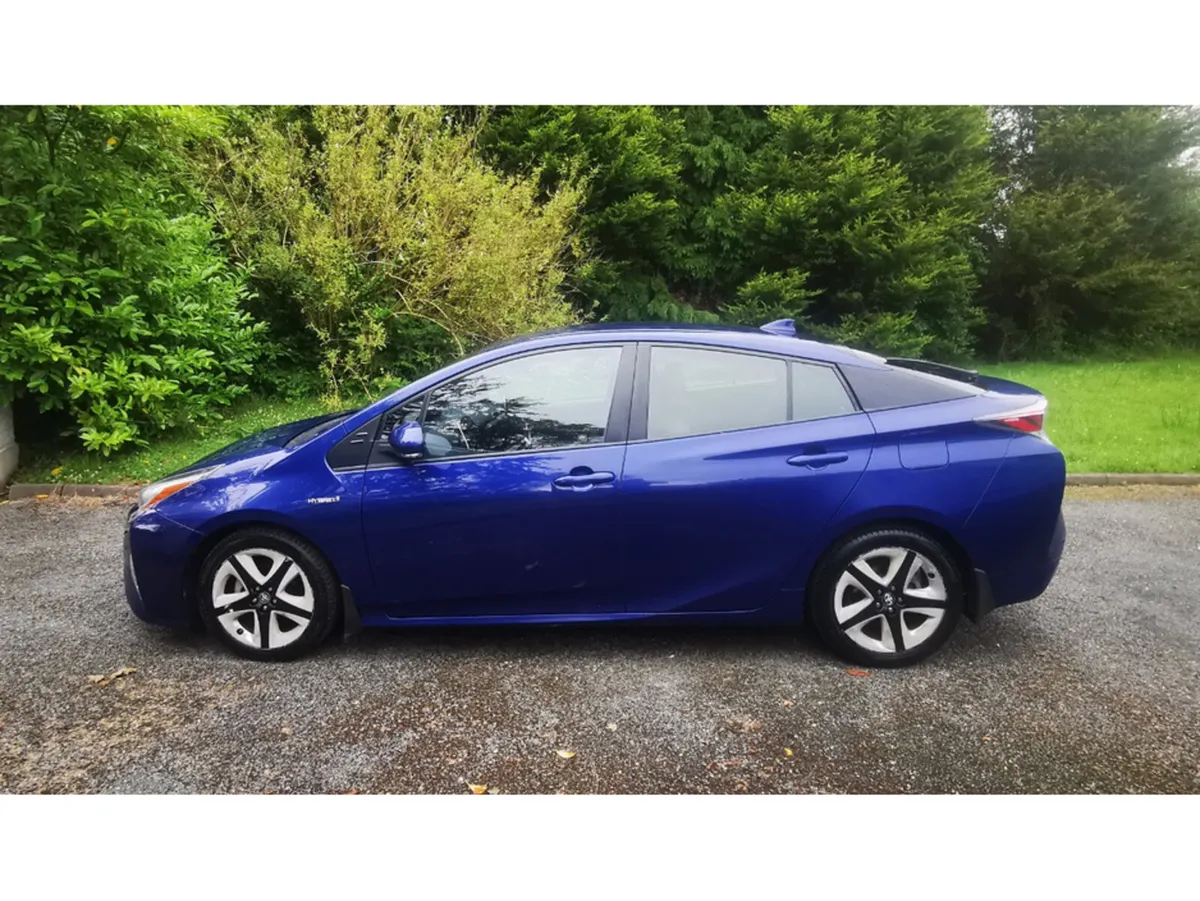 Toyota Prius 1.8 HYBRID BUS EDT+ VVTI CVT 5DR A BU - Image 3