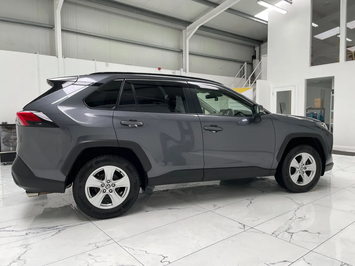 2021 Toyota Rav4 4wd Hybrid X - Image 2