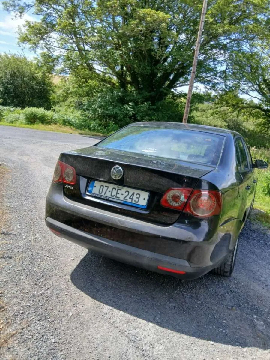 Volkswagen Jetta 2007 - Image 2