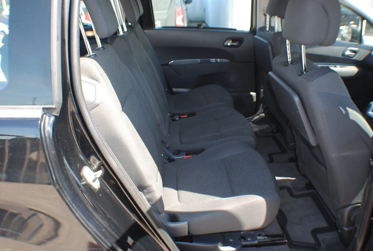 Peugeot 5008 1.6 HDI 7 SEATER 2015 - Image 5