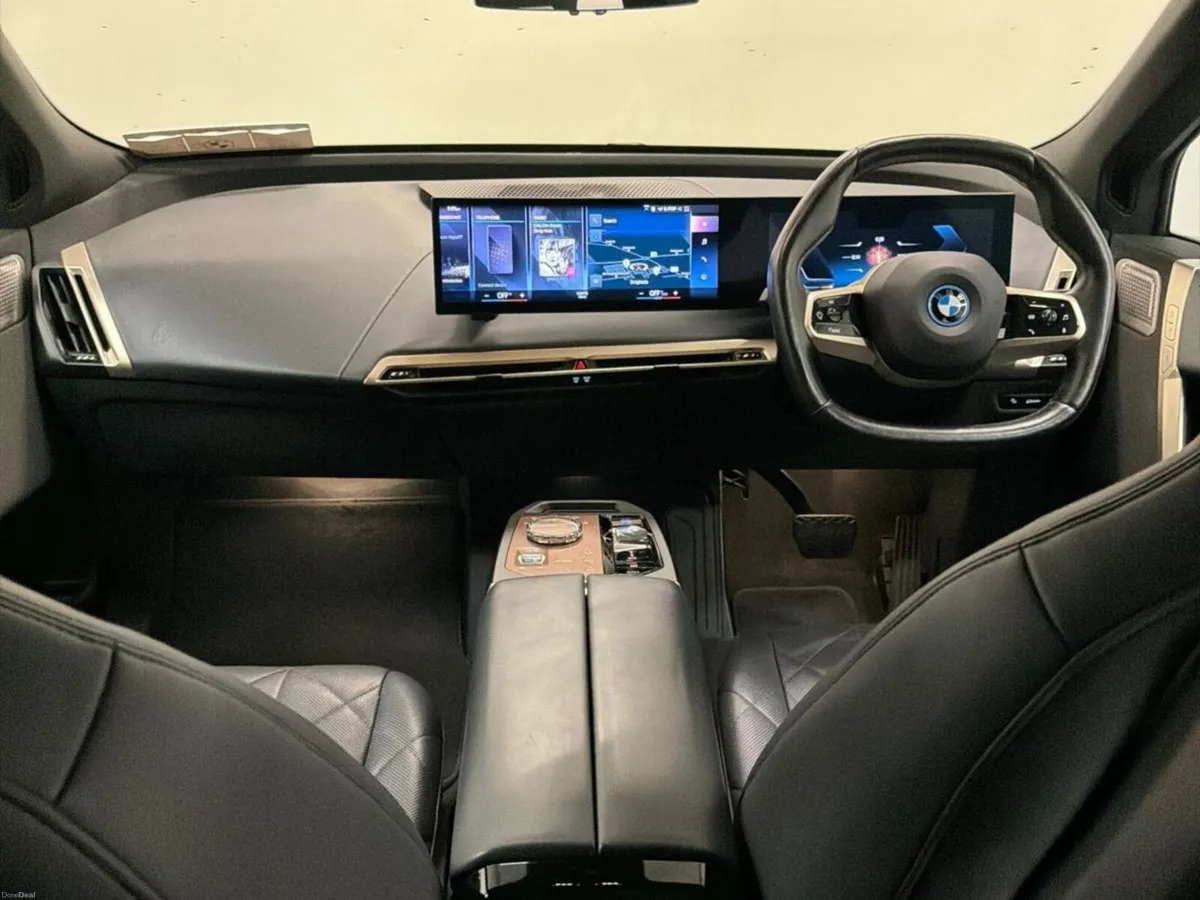 BMW iX M60 - Image 4