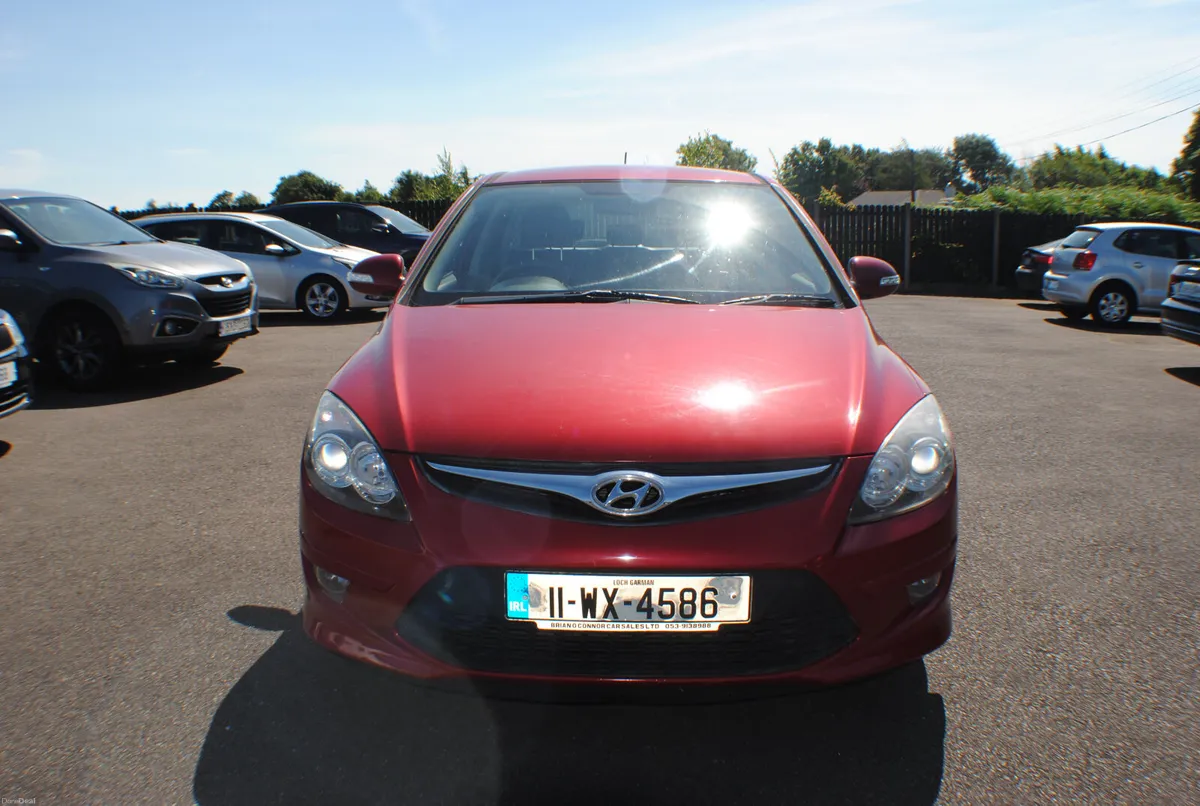 Hyundai i30 2011 - Image 1