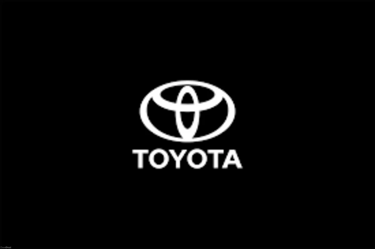 Toyota Auris 2015 VERY LOW KMS 1.33 5DR AURA - Image 1