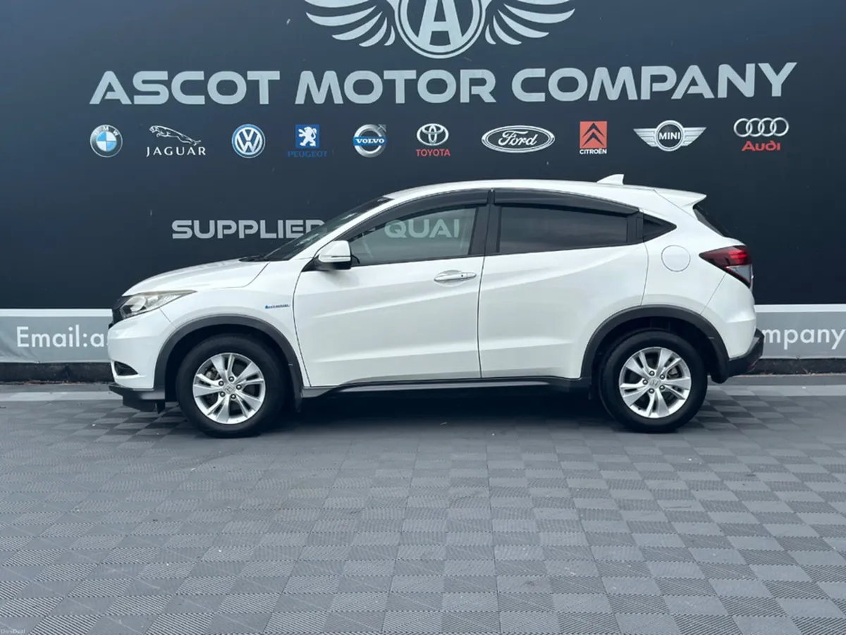 Honda Vezel 1.5 Petrol, Automatic - Image 4
