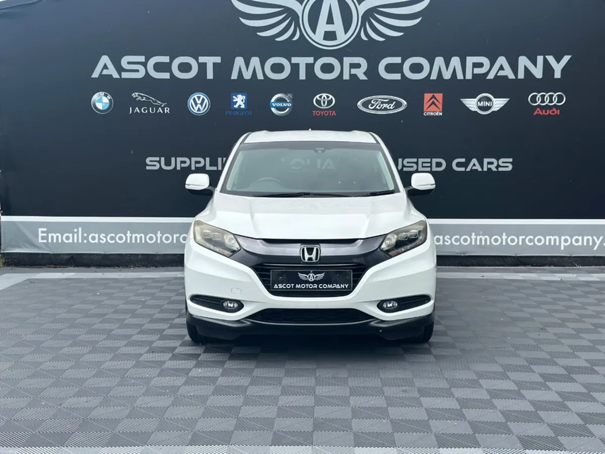 Honda Vezel 1.5 Petrol, Automatic - Image 3