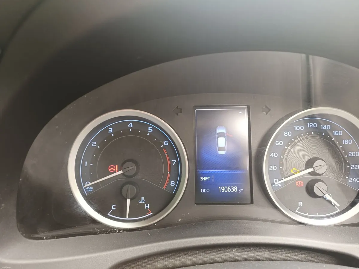 Toyota Corolla 2017 - Image 1