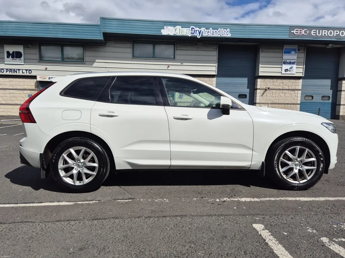 VOLVO XC60 / 2018 / 2.0 DIESEL / AUTO - Image 4