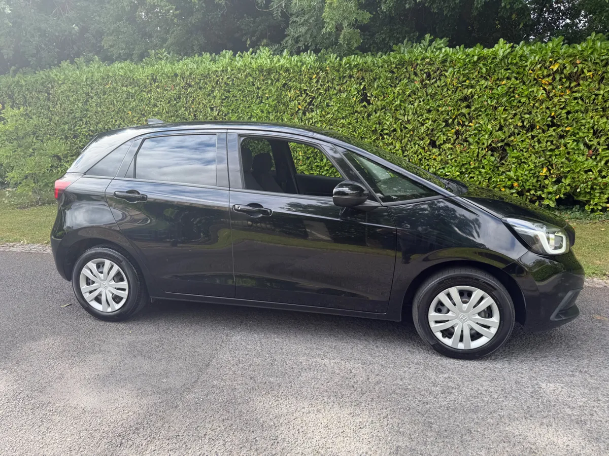 2020 Honda Fit e HOME Hybrid Automatic – €10,950 - Image 2
