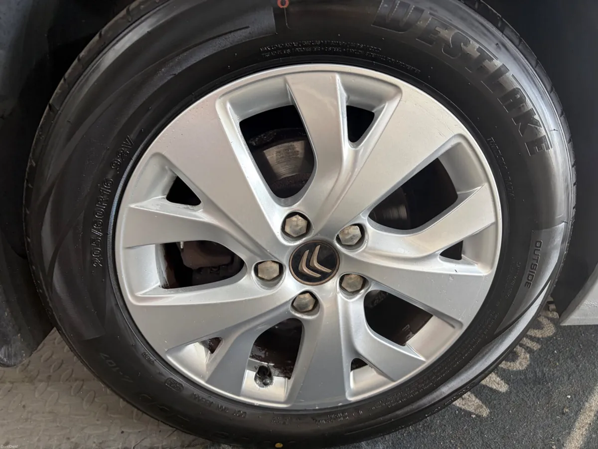Citroen C4 Picasso 2014 1.6 HDI. VTR AUTOMATIC - Image 3