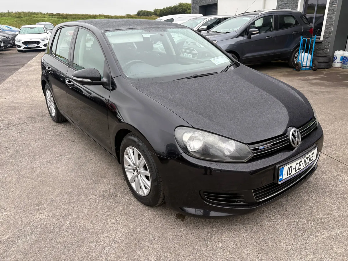 Volkswagen Golf 2010 - Image 2