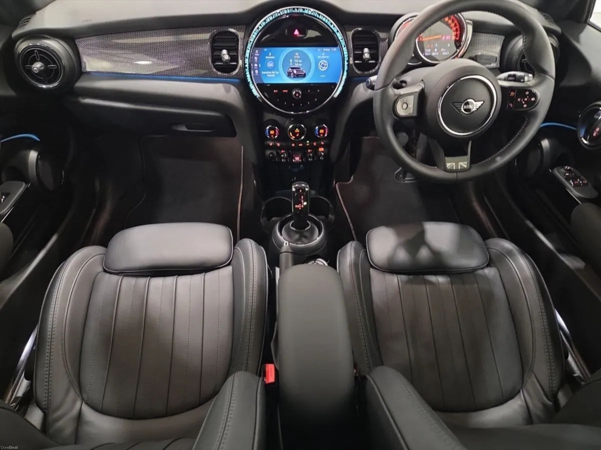Mini Cooper Cooper Exclusive Auto - Image 4