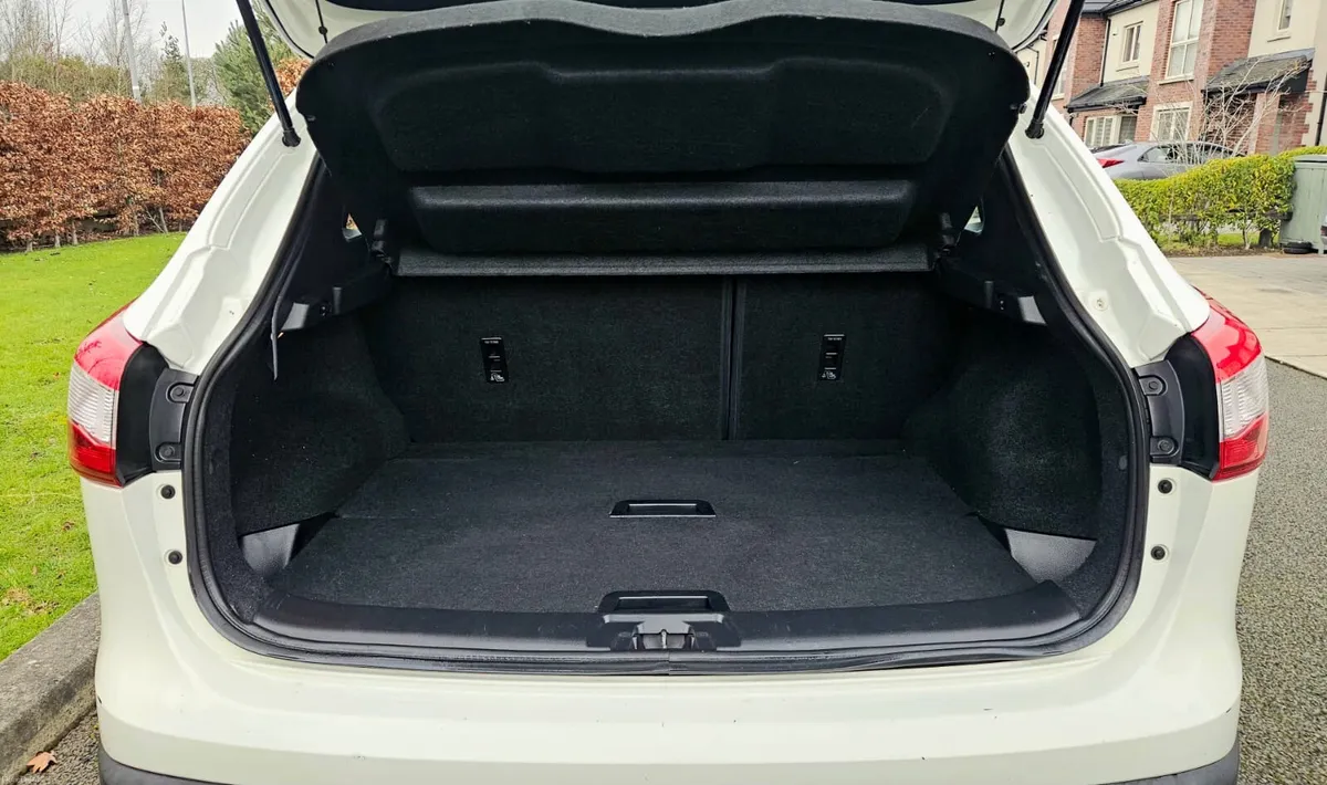 Nissan Qashqai 2015 Beautiful Car with Nct - Image 6