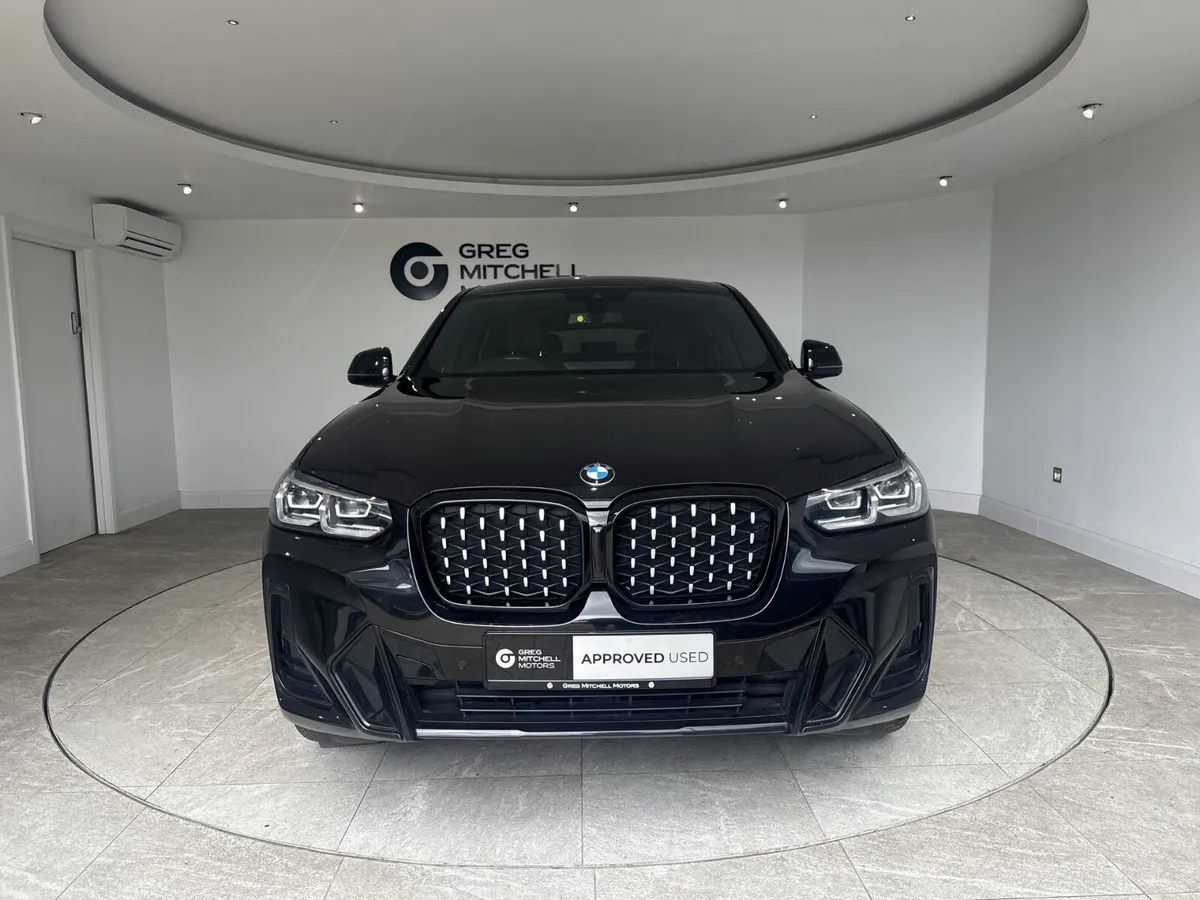 BMW X4 2023 - Image 2