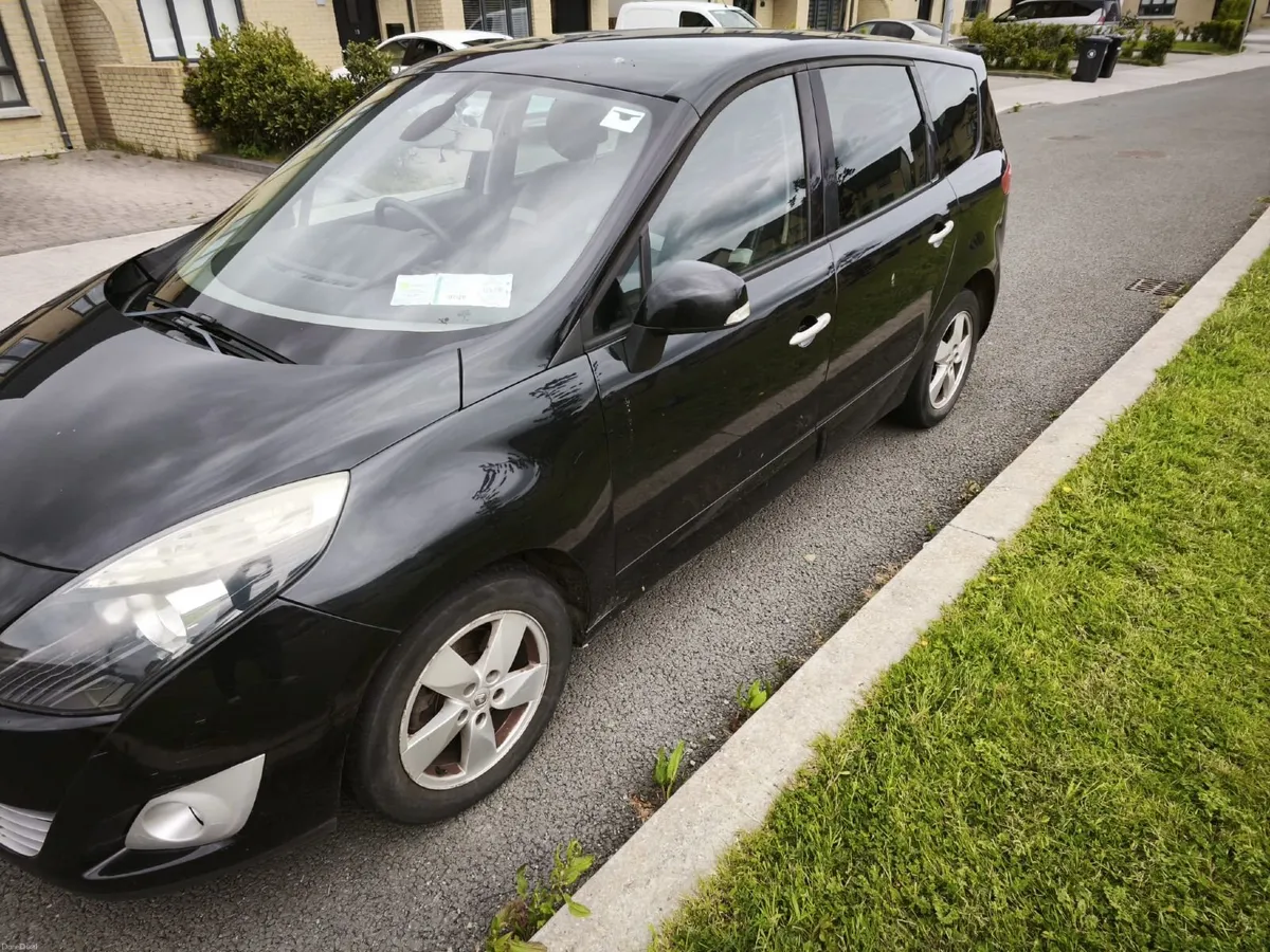 Renault Grand Scenic 2011 - Image 4