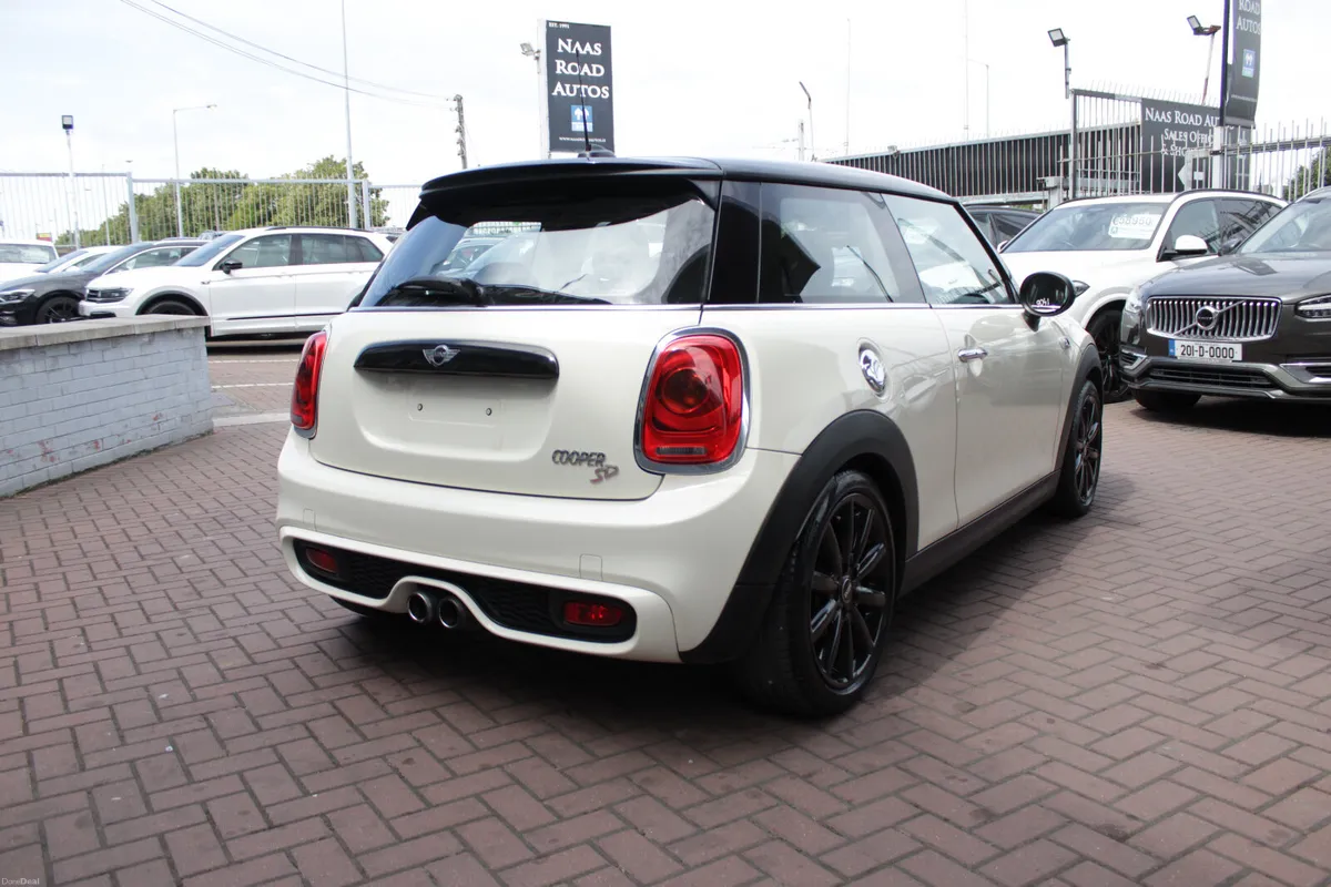2017 MINI COOPER S 5DR HATCHBACK AUTOMATIC - Image 4