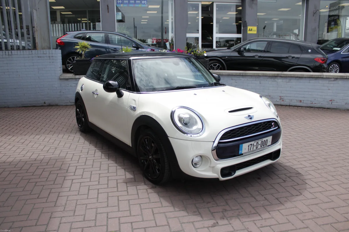 2017 MINI COOPER S 5DR HATCHBACK AUTOMATIC - Image 1