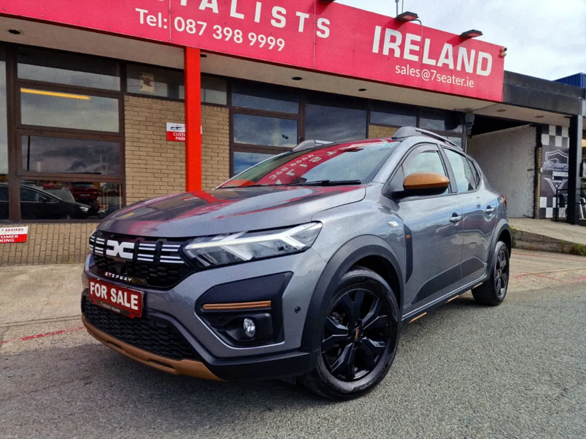 Dacia Sandero Stepway STEPWAY EXTREME TCE90 LOW MI - Image 3