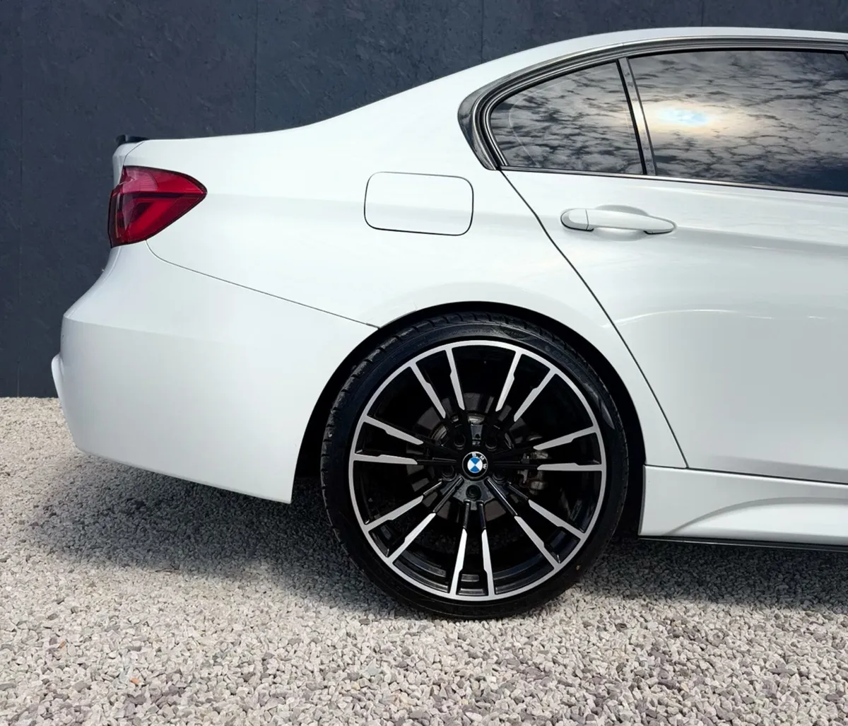 BMW 330i 2.0 252hp 2016 M - Sport Automatic - Image 6