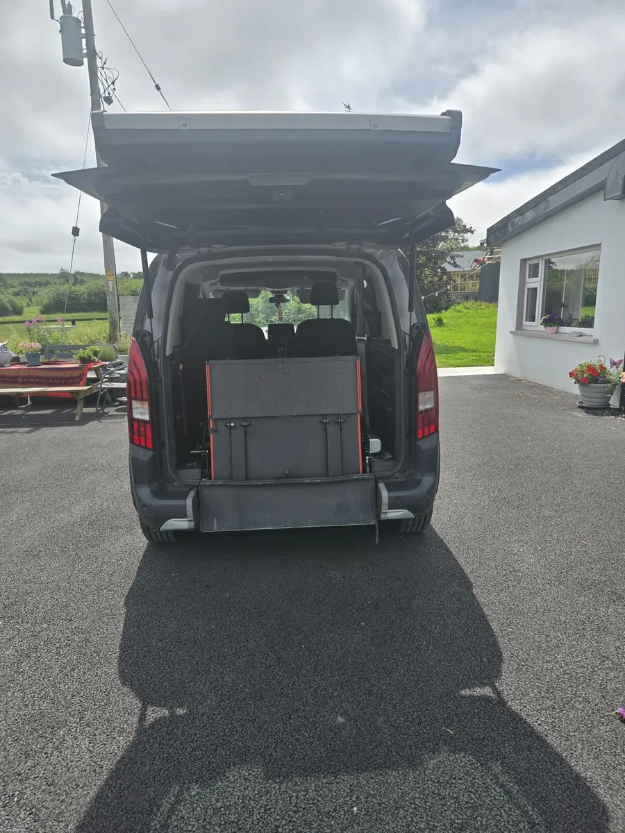 Peugeot Rifter 2019 Wheelchair accessible - Image 5