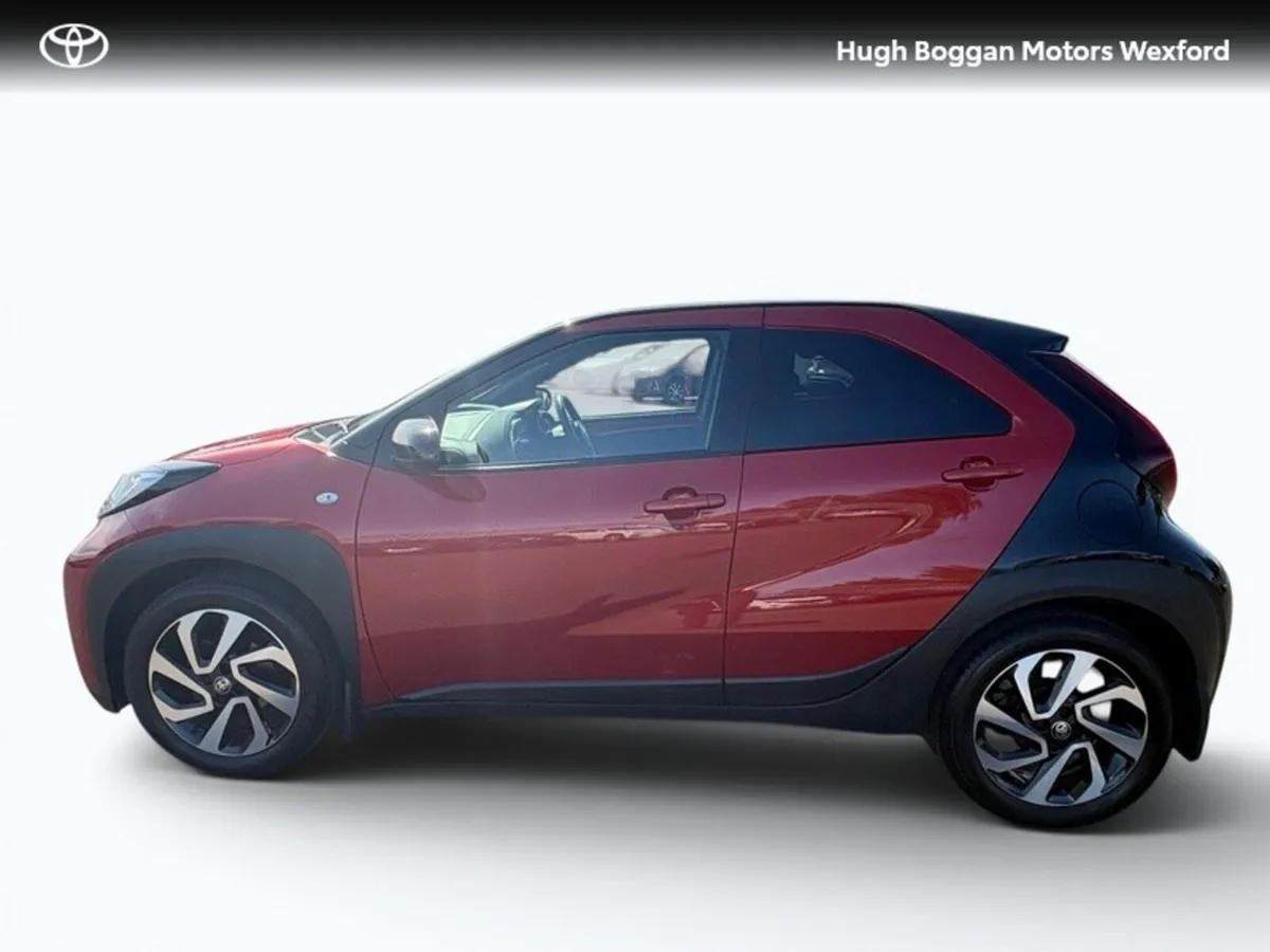 Toyota Aygo X DESIGN ONLY 10700 KMS!! - Image 6