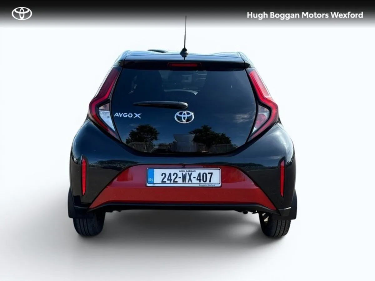 Toyota Aygo X DESIGN ONLY 10700 KMS!! - Image 4