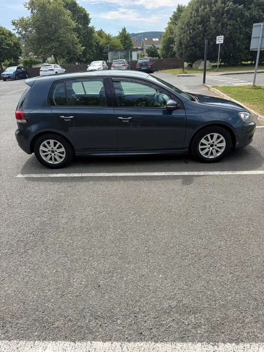 Volkswagen  Golf 2010 - Image 3