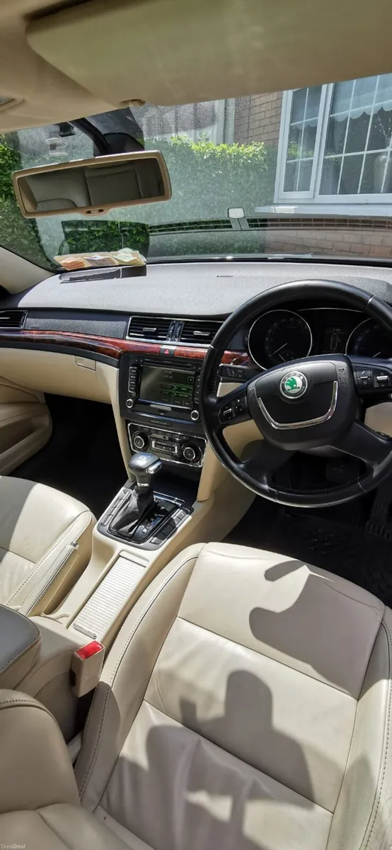 Skoda superb - Image 2