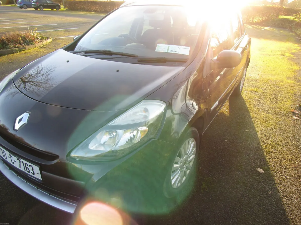 Renault Clio 2010 - Image 2