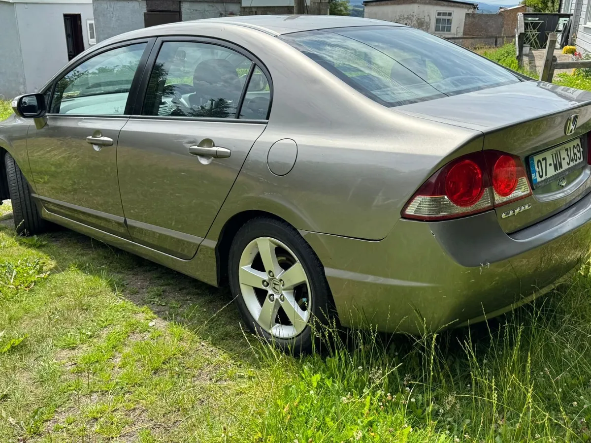 Honda Civic 2007 - Image 4
